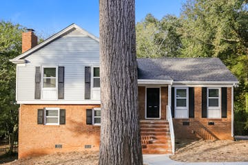 5805 Quiet Cove Ct Charlotte, NC 28215